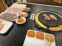 -碳香居烤肉