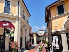 -佛罗伦萨小镇广佛名品奥特莱斯(疏港路店)