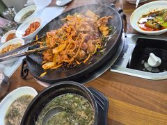 -城山辣炒黑猪肉