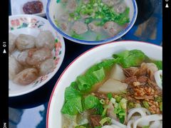 -明姨仔潮汕美食·碳炉猪脚·汕尾牛腩饭·起片鸡煲(起义路店)