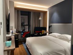 -珠海拱北口岸智选假日酒店