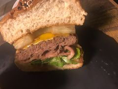 -HIGH FIVE哈福手工汉堡(桂林路店)