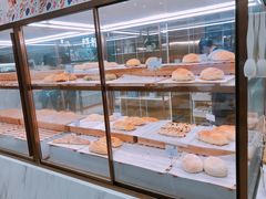 面包甜点陈列柜-奈雪的茶(新天地广场PRO店)
