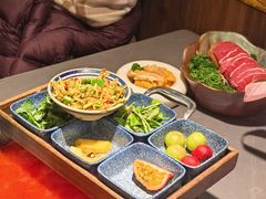 -楠小云·云南鲜牛野生菌自助火锅(九眼桥店)