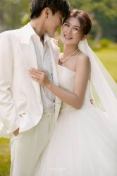 点击看大图 -挪娅婚纱摄影皇家会所