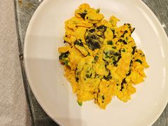 石耳炒土鸡蛋-品粹徽园·家常安徽菜