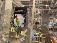 -Bath & Bloom Flagship Store at Central World