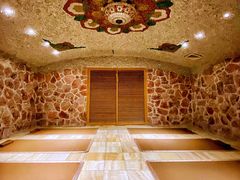 -碧中海汤泉汗蒸酒店