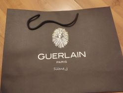 -法国娇兰精品店