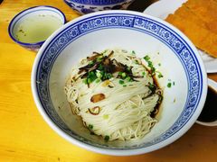 -沪西老弄堂面馆(定西路店)