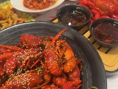 -肥肥虾庄·金牌油焖大虾(汉口城市广场店)