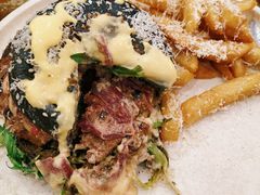 double&nbsp;cheese&nbsp;burger-FLOVIE FLORIST CAFE