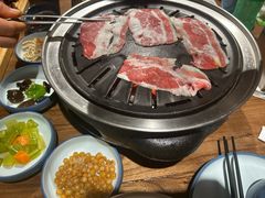 -明洞阿姨·韩式酱蟹烤肉·创意料理(三元桥店)