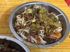 -灵山卢梅燕粉店