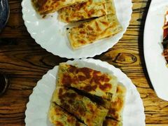 -溢心园香河肉饼总店