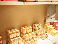 -好利来(靖江路店)