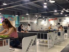-极限PLAY运动娱乐新世界·团建派对潮玩休闲馆·室内蹦极高空游乐园