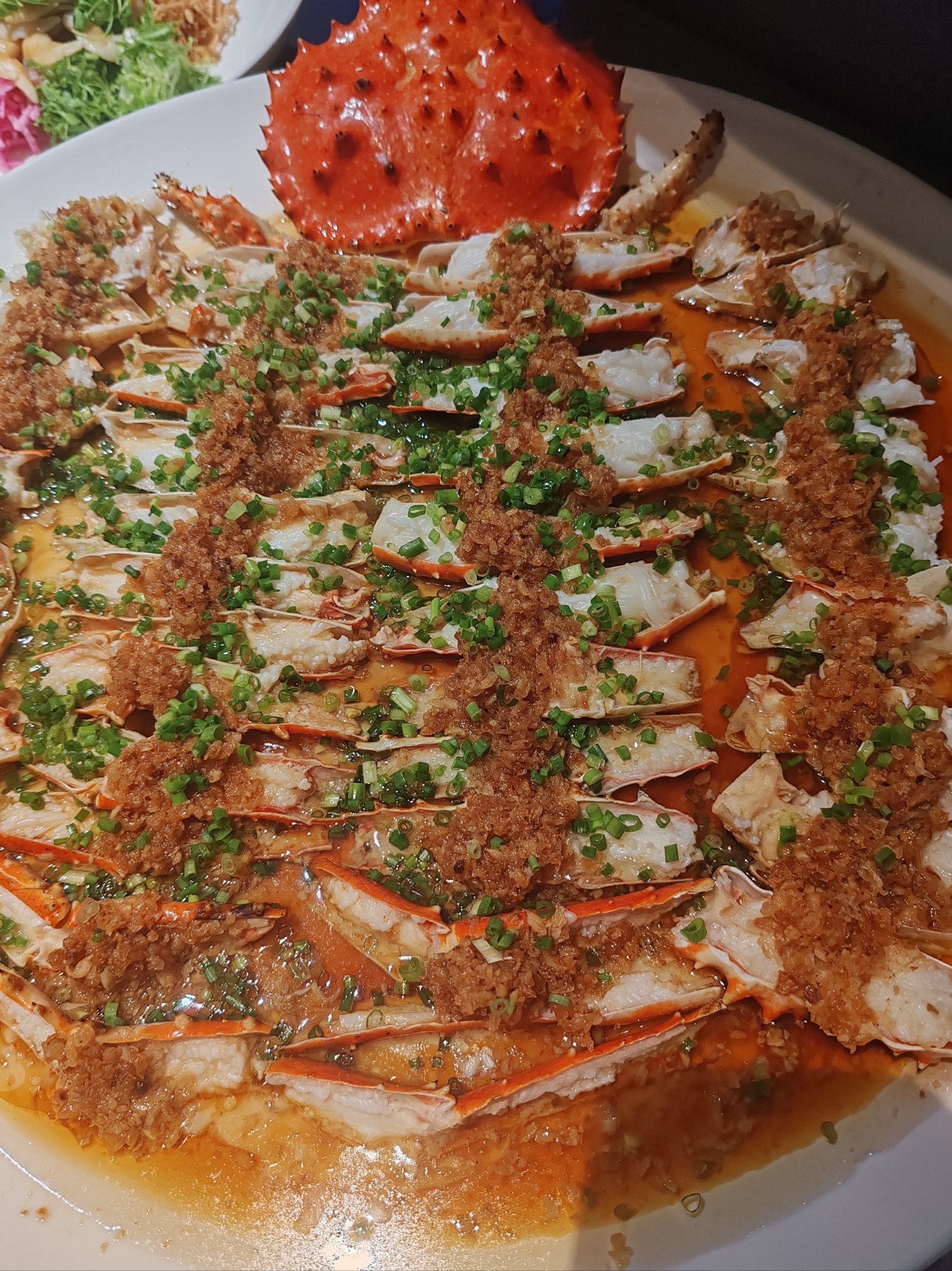 帝王蟹肉洁白鲜嫩,口感细腻爽滑.保留原味