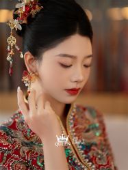 点击看大图 -艾拉·女王婚纱礼服馆