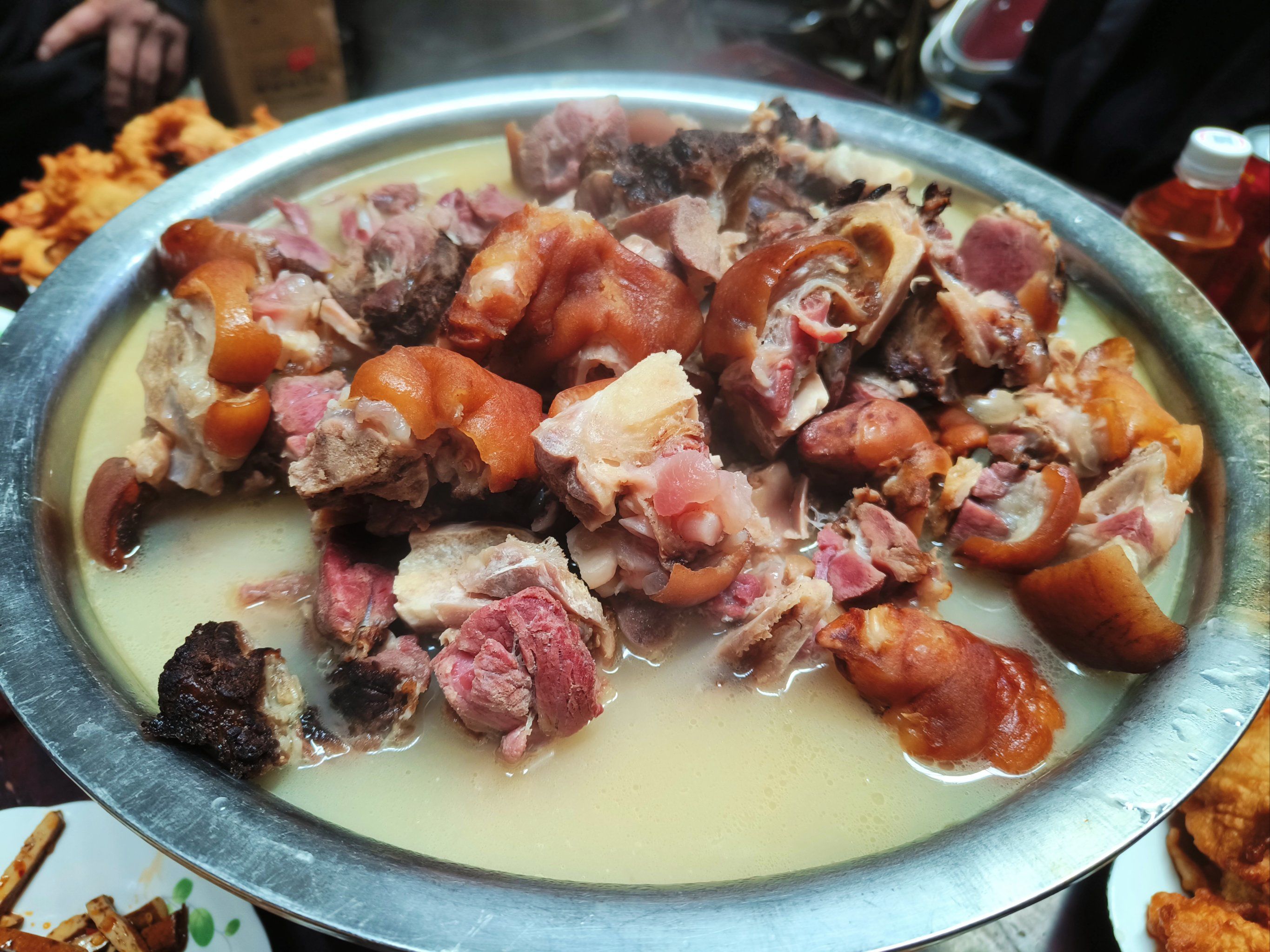 都不敢想象这份腊猪脚有多香!