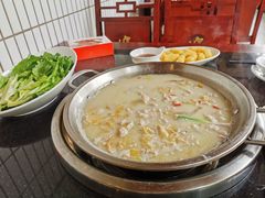 -老来福·非遗酸汤兔(凯旋路店)