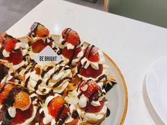 草莓忌廉华夫饼-BE BRIGHT KITCHEN(正佳广场店)
