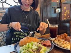 -西关84·History·Art·Cafe