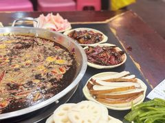 -储奇门鳝鱼火锅(总店)