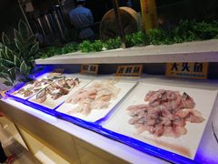 海鱼-银鲨海鲜烤肉火锅自助餐厅(五星店)
