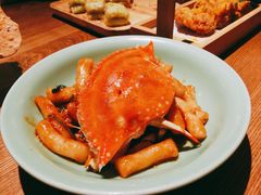 梭子蟹炒年糕-弄堂里·寻味杭州(湖滨银泰in77C区店)