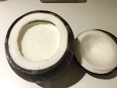 -志龙皇冠吃货椰子铺
