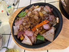 铁板猪肝粉肠-领鲜现切猪杂火锅(番禺桥南店)