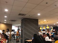 -麦当劳(民盈·国贸城店)