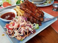 -卷心菜和避孕套餐厅(Pattaya)