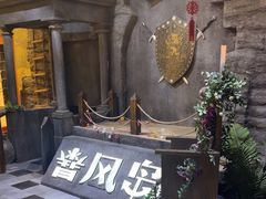 -暴风岛沉浸式体验馆(百联世纪店)