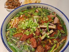 -镇南锅盖面馆(解放路店)