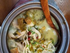 -周鱼小馆石锅酸菜鱼(活力汇店)