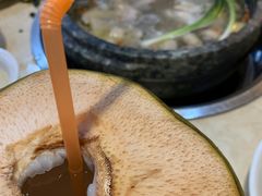 -墨脱石锅椰子鸡•香草鸭•东山羊(大东海店)