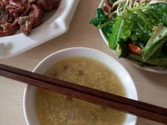 -闫家驴肉老店(华电一校店)