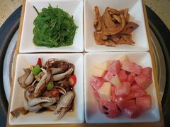 小菜四样-船梆煮•蒸汽海鲜·炉火烤肉(五四广场店)