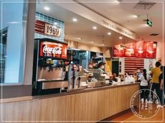 -The Habit Burger Grill 哈比特汉堡(世博店)