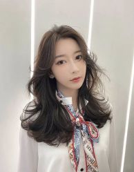 -变画·发型STUDIO