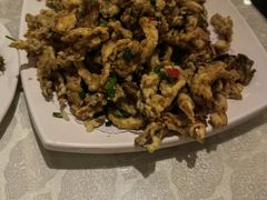 椒盐平菇-华盛园卷子王农家菜水库鱼