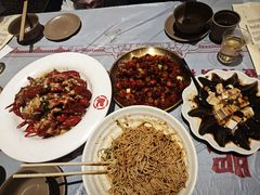 -肥肥虾庄·金牌油焖大虾(杨园滨江时代walk店)