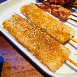 夜铺生蚝烧烤(华夏之心店)的年糕好不好吃?用户评价口味怎么样?