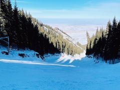 -丝绸之路山地度假区滑雪场