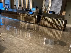 -深圳罗湖口岸国贸桔子水晶酒店