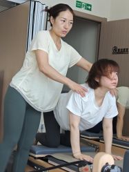 -小黑裙瑜伽·普拉提