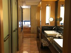 -中山利和希尔顿酒店