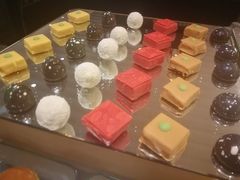 -圣丰索菲特·2 On 988 Café 自助餐厅